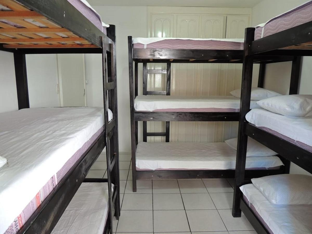 Positive Hostel Balneario Camboriu Exterior photo